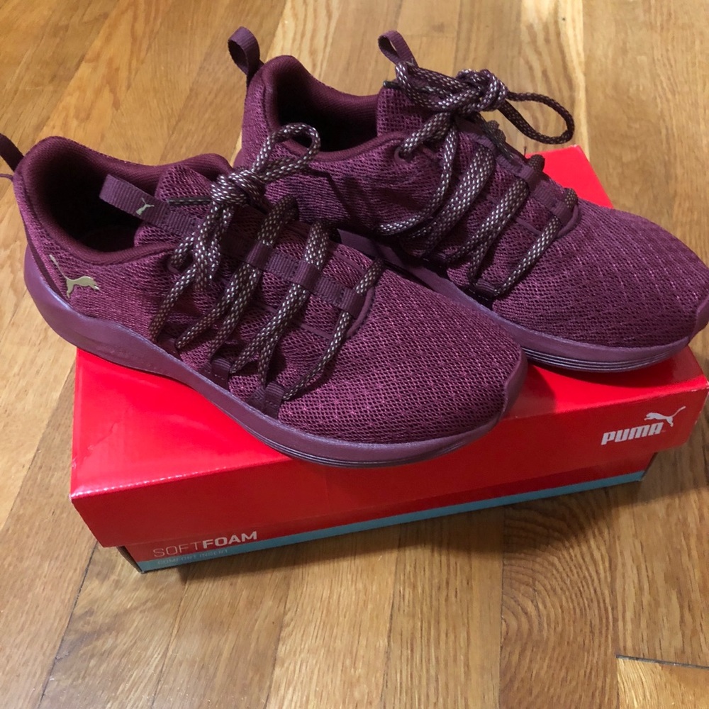 Brand new puma sneakers
